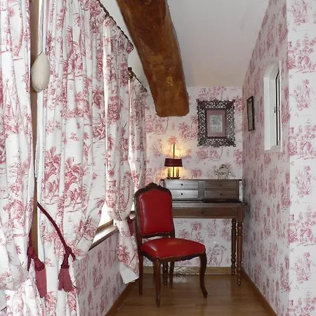 Nocleg ze śniadaniem Le Relais De St Jean Saint-Jean-de Niost